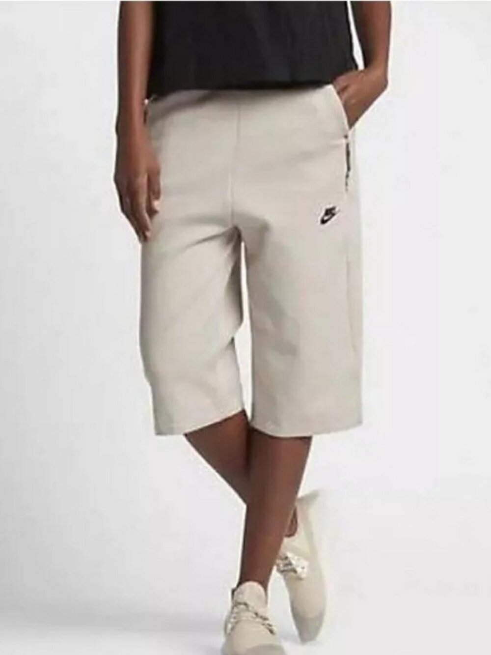 Nike Sportswear Tech Fleece Capri Shorts Womens